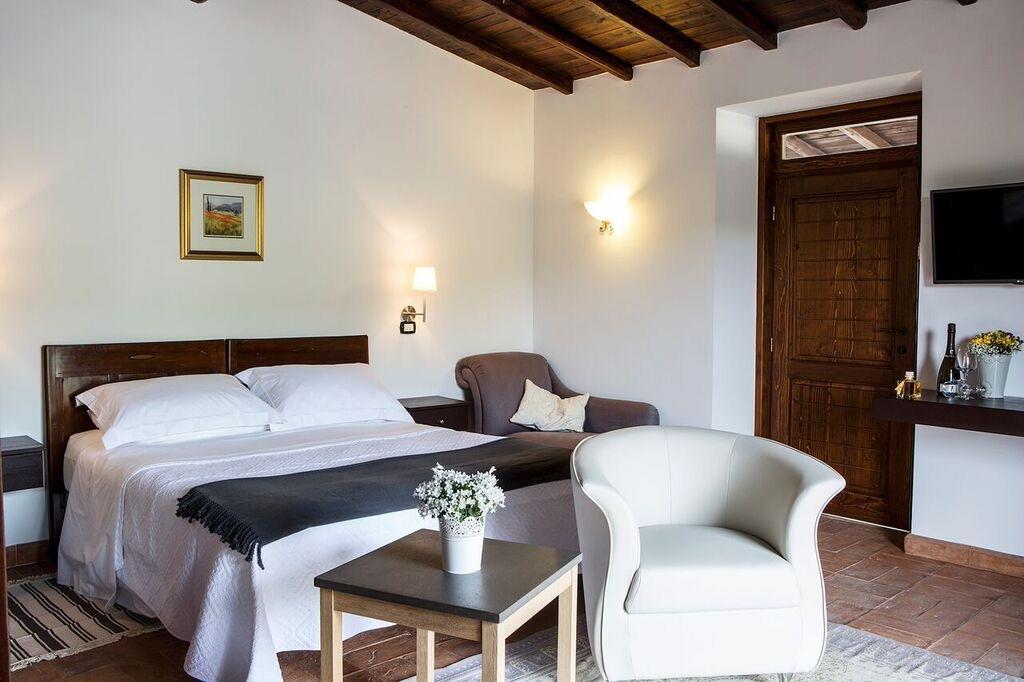Casale San Pietro Bed & Breakfast Anagni Luaran gambar